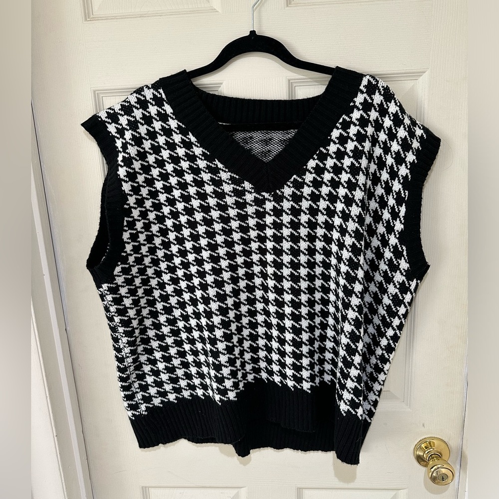 SHEIN CURVE HOUNDSTOOTH VEST 2XL